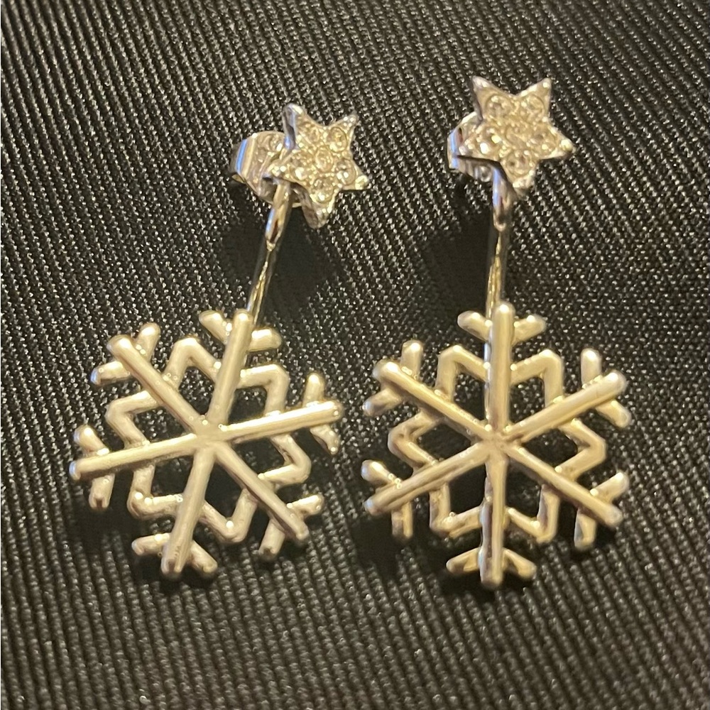 2 pairs in one Elegant Silver Snowflake Earrings